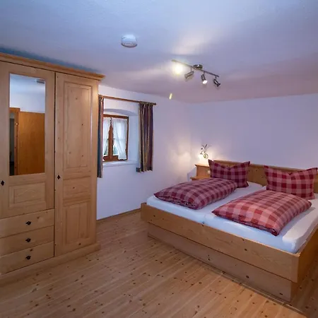 Szálloda Binderhaeusl 2*